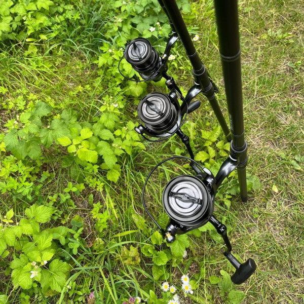 Набір для коропової риболовлі на три вудилища Fishing ROI Mirage 3.5Lb Black