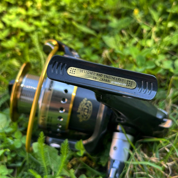 Котушка спінінгова Ryobi Ecusima 4000, 6+1 підшипник, алюмінієва шпуля з покриттям, кулісний механізм, міцний корпус, передній фри