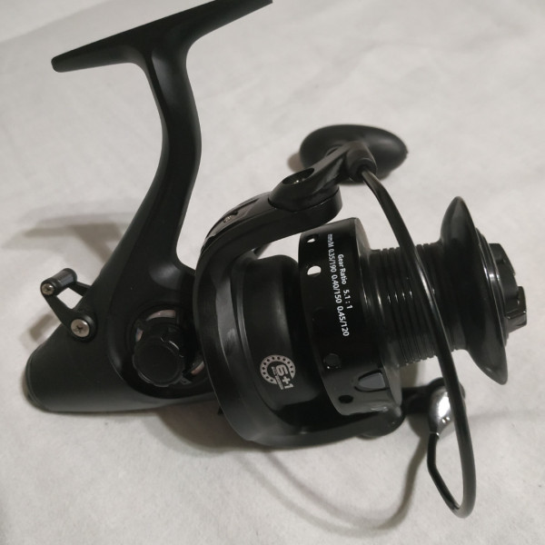 Коропова котушка c бейтраннером Fishing ROI Dynamic CR 6000 6+1BB (M70)