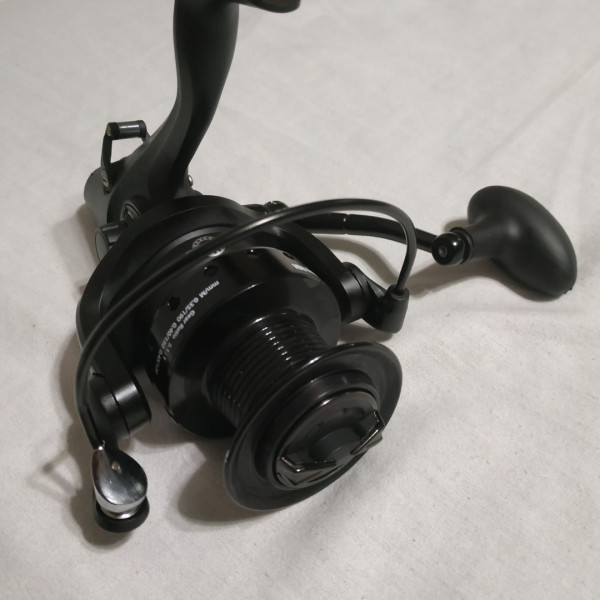 Коропова котушка c бейтраннером Fishing ROI Dynamic CR 6000 6+1BB (M70)