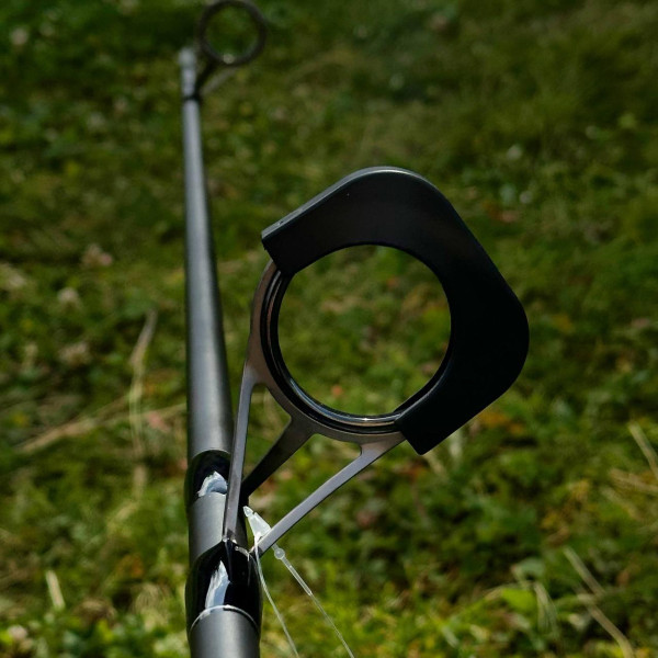 Карповое удилище Fishing ROI Caiman Carp Rod 3.9м 3.5lbs 3-х секционное из высокомодульного карбона 50мм кольц