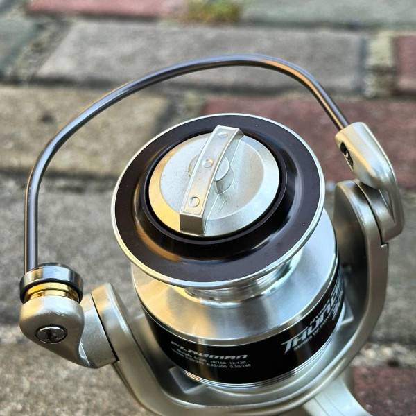 Котушка безінерційна Flagman Thunder Max 3000, 4+1 підшипник, алюмінієва шпуля, Anti-Twist, EVA кноб, передаточне число 5.0:1