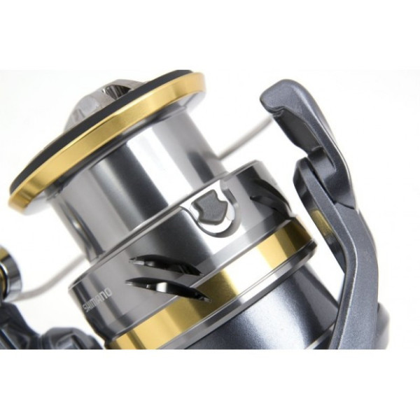 Котушка для спінінга Shimano Ultegra 2500 FB 5+1BB