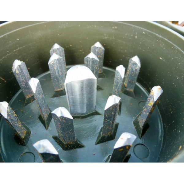 Подрібнювач для бойлів і приманок World4Carp Bait Crusher 75×120 мм, металеві леза, для пелетсу, тигрового горіха, бойлів