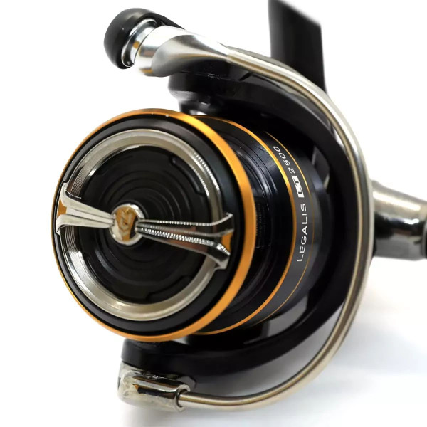 Катушка спиннинговая Daiwa Legalis LT 3000-С