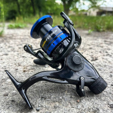 Фідерна котушка Flagman Patriot Twin Feeder 5500 з бейтранером, 5+1 підшипник, шпулі 0.3/270м та 0.3/400м, тяговий фрикціон