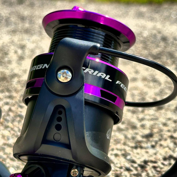 Фидерная катушка Flagman Magnum Trial Feeder 4000, 3+1 подшипника, передний фрикцион, передаточное число 5.2:1