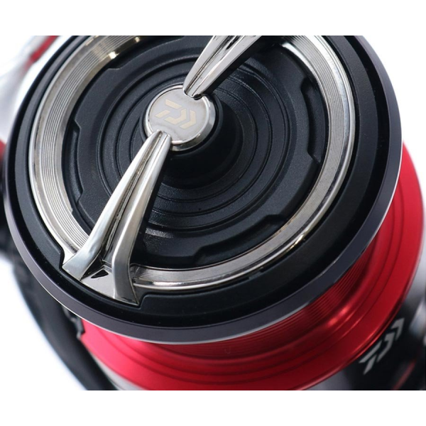 Катушка DAIWA 20 Fuego LT 2500 прочная, легкая