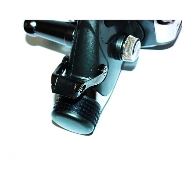 Котушка BratFishing Coyote 4 000 Baitrunner RD / 9+1 BB + graphite spool