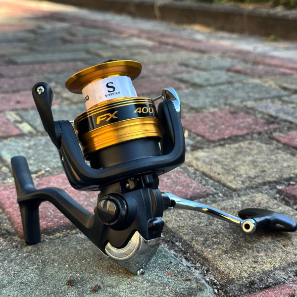 Катушка спиннинговая Shimano FX 4000 FC, 2+1 шарикоподшипник, алюминиевая шпуля AR-C, корпус XT-7