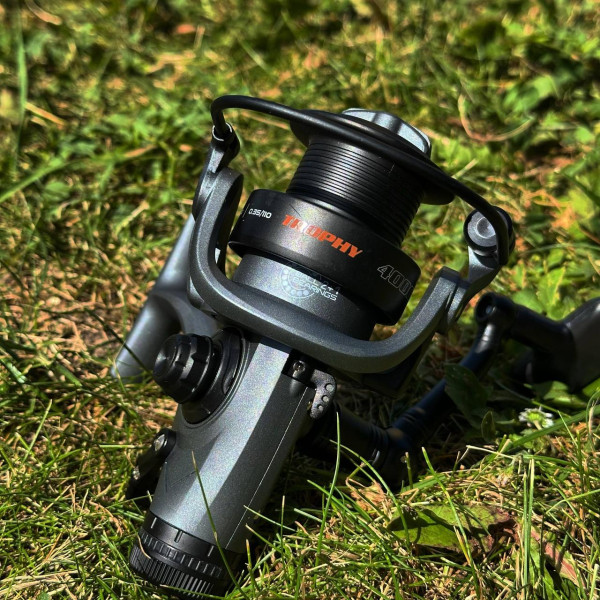 Фидерная катушка X-Fish Trophy Baitrunner 4000, безынерционная, передний фрикцион, 1+1BB, передаточное число 5