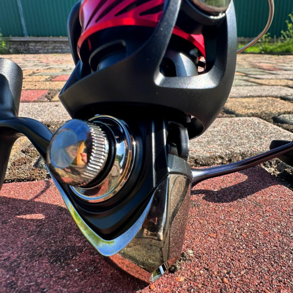 Катушка безынерционная Daiwa Ninja '23 LT 2500, спиннинговая, 4+1 подшипник, передний фрикцион, легкая