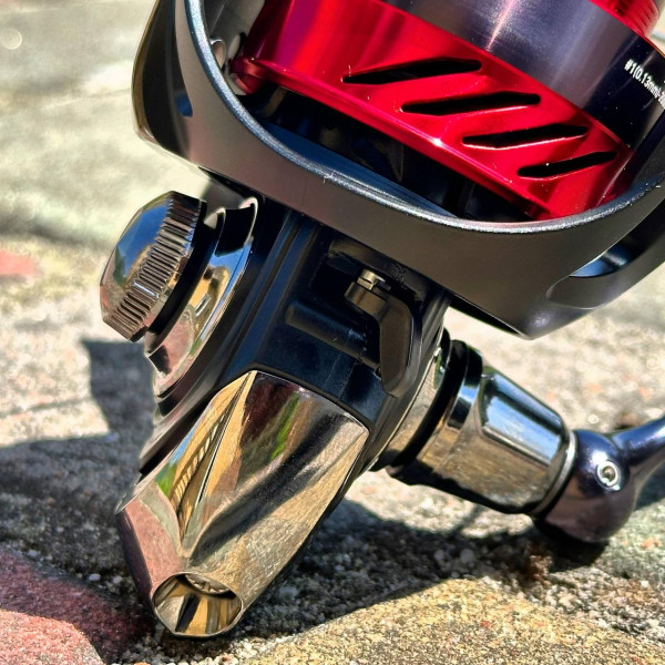 Катушка безынерционная Daiwa Ninja '23 LT 3000-C, 5 подшипников, передний фрикцион, алюминиевая шпуля