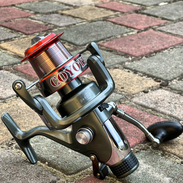 Котушка коропова BratFishing COYOTE 5000 Baitrunner RD, 9+1 підшипник, запасна графітова шпуля