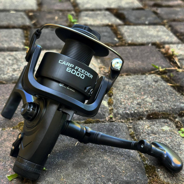 Котушка фідерна Flagman Avenger Carp Feeder 6000 з байтранером, 1BB, передній фрикціон, редукція 5.1:1, для лову коропа