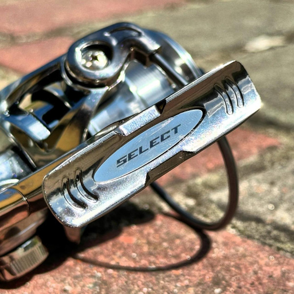 Катушка безынерционная Select Chrome 2000, 6+1 подшипников, алюминиевая шпуля, передаточное 5.2:1