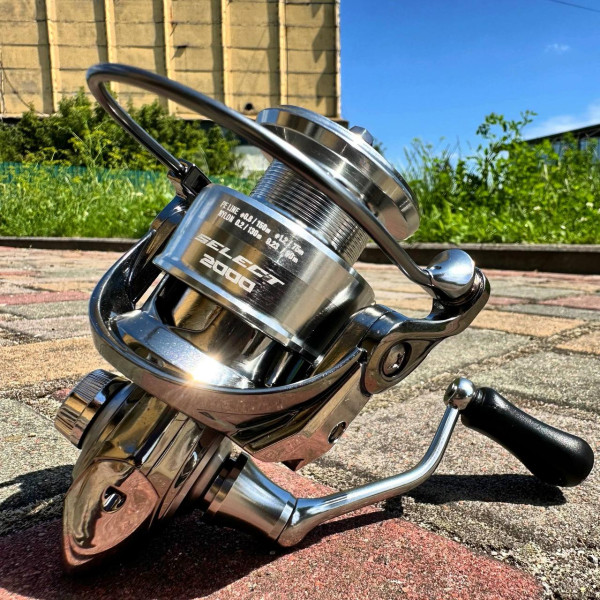 Катушка безынерционная Select Chrome 2000, 6+1 подшипников, алюминиевая шпуля, передаточное 5.2:1