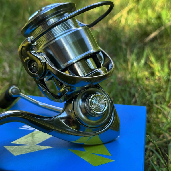 Безінерційна котушка Select Chrome 4000 6+1BB – легка, надійна, алюмінієва шпуля, передній фрикціон
