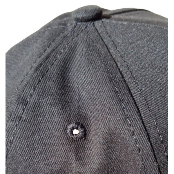 Бейсболка World4Carp Cap, классическая, 100% хлопок, регулируемый размер, с вышитым логотипом, черная, для рыб