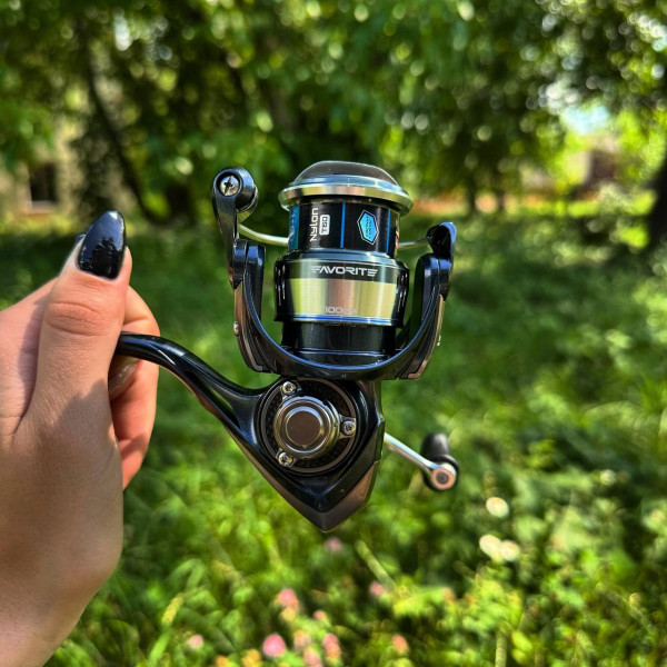 Котушка безінерційна Favorite Blue Bird 2000S BB20S1