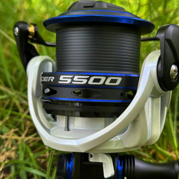 Катушка фидерная Flagman Cast Master Feeder 5500 SI 5+1BB передний фрикцион лёгкая мощная для дальних забросов