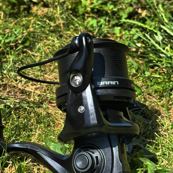 Котушка безінерційна Brain Apex Carp Big Pit 8000, 6+1 підшипник, передній фрикціон, Super Shallow Spool, передаточне число 4.11,