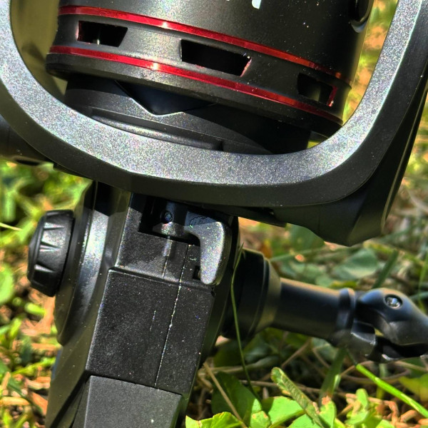 Котушка безінерційна Brain Apex III Feeder 5000S, 5+1 підшипник, передній фрикціон, передатне число 4.9:1, потужна для донної риби