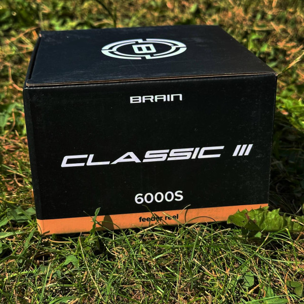 Безінерційна котушка Brain Classic III Feeder 6000S для фідерної ловлі, 4+1 підшипник, передній фрикціон, 4.9:1, ліва/права ручка