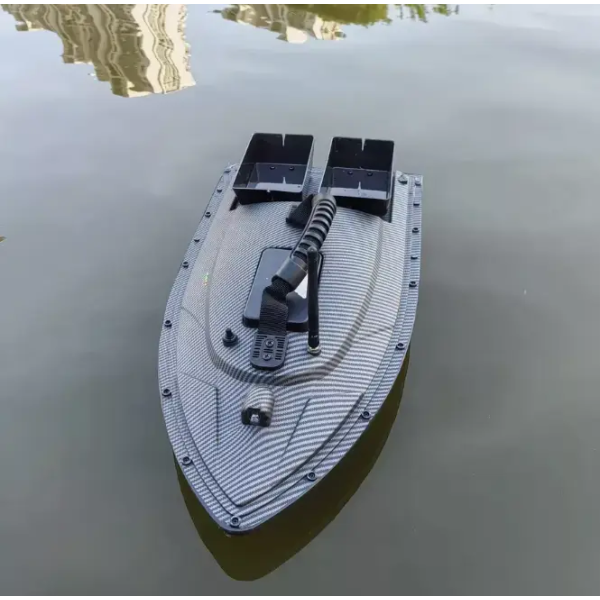 Кораблик для прикормки Flytec V070 GPS Bait Boat 40 точок автоповернення 2 бункери до 1.5 кг дистанція 300 м акумулятор 12000 мАг