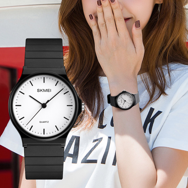 Женские кварцевые часы Skmei 1419BKWT Black White с водозащитой 3 ATM
