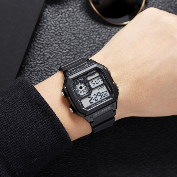 Тактические электронные часы Skmei 1998BK Black с водозащитой 5 ATM