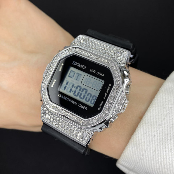 Жіночий електронний годинник Skmei 2000BK Black із каучуковим ремінцем