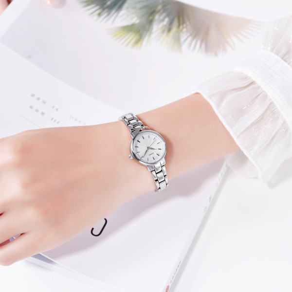 Женские часы Skmei 1410SI Silver на металлическом браслете