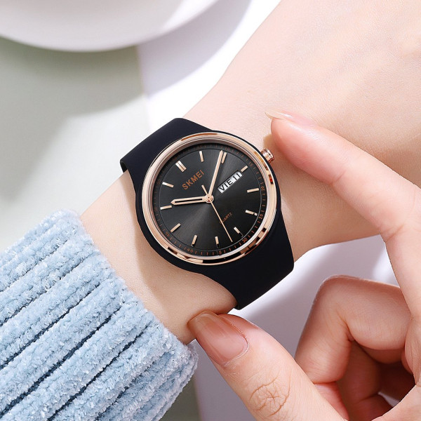 Жіночий годинник Skmei 2057BK Black водонепроникний 5 ATM чорний
