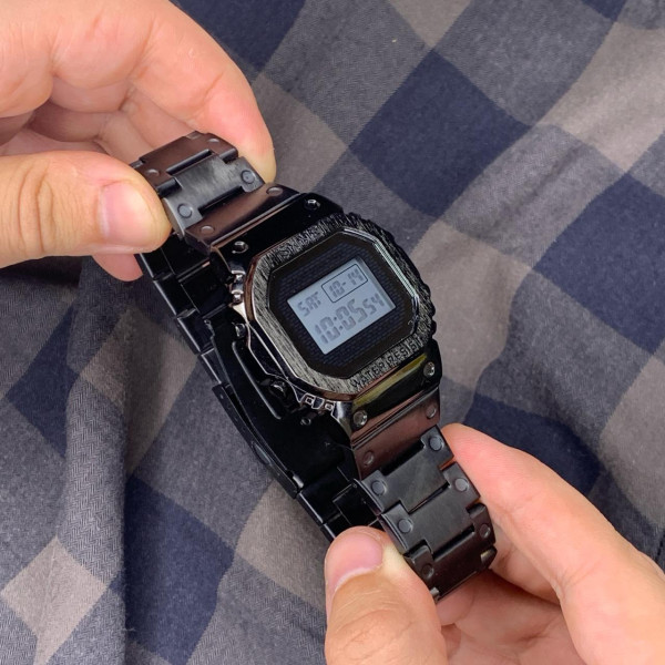 Чоловічий електронний годинник Skmei 1456BK Black у металевому корпусі