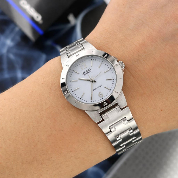 Женские часы Casio LTP-1177A-2A кварцевые с синим циферблатом