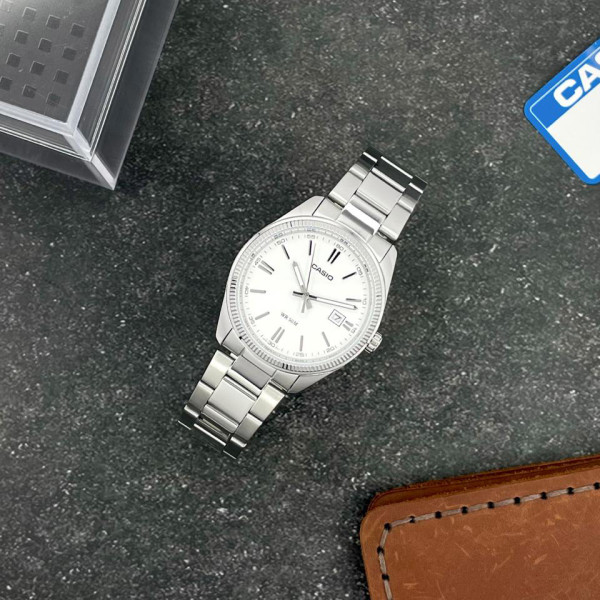 Чоловічий класичний годинник Casio MTP-1302D-7A1VEF з металевим браслетом