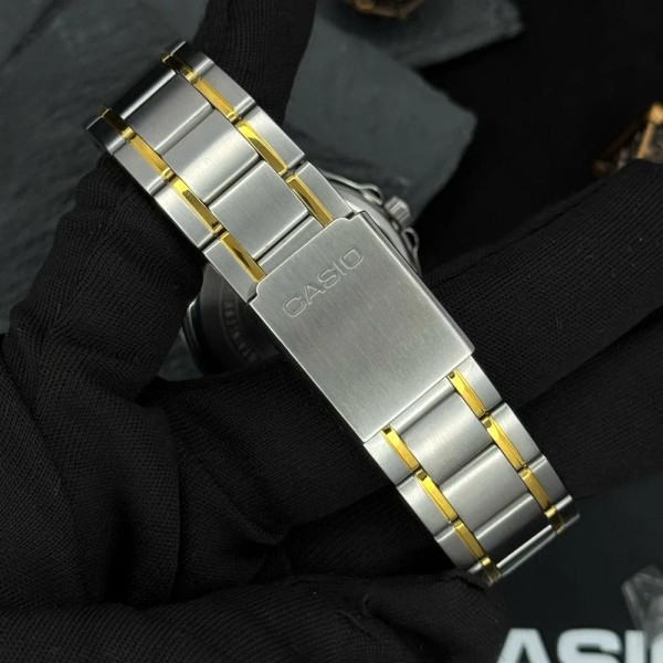Мужские часы Casio MTP-1381G-1A с водозащитой 5 ATM и стальным браслетом