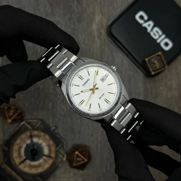 Мужские часы Casio MTP-1302D-7A2 с металлическим браслетом и водозащитой 5 ATM