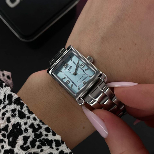 Жіночий годинник Casio LTP-1234DD-2A кварцовий синій циферблат