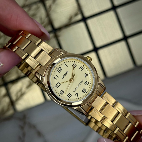 Жіночий годинник Casio LTP-V001G-9B кварцовий золотистий з металевим браслетом