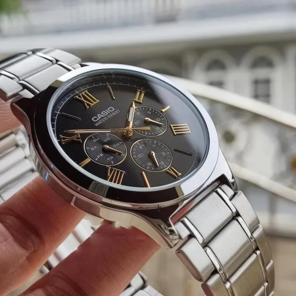 Жіночий годинник Casio LTP-V300D-1A2 кварцовий зі сталевим браслетом