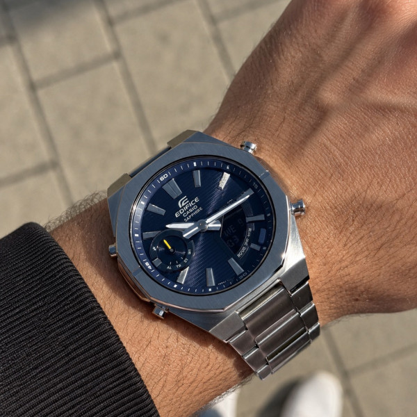 Чоловічий годинник Casio Edifice ECB-S10D-2A з Bluetooth та сонячною батареєю