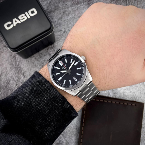 Чоловічий годинник Casio MTP-VD02D-1E