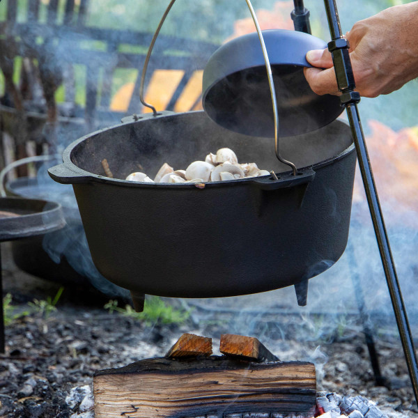 Казан з кришкою Bo-Camp Dutch Oven Cast Iron 31 cm / 7.1 L Black