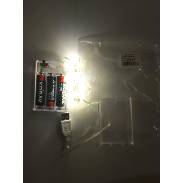 Гірлянда НА БАТАРЕЙКАХ +USB 50 LED 5м. тепла біла  РОСА світлодіодна