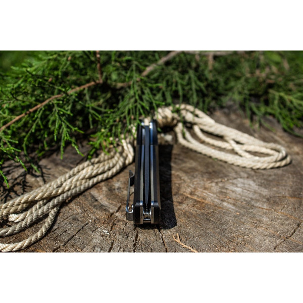 Ніж складаний туристичний Ruike Hussar P121-B, (9.2 см) 14C28N / G10 чорний