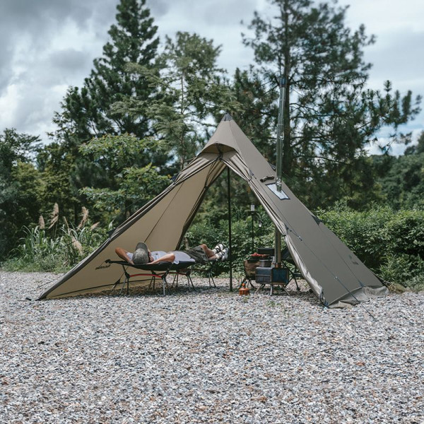 Намет Naturehike CNK2300ZP025 коричневий з отвором під піч водозахист 3000мм