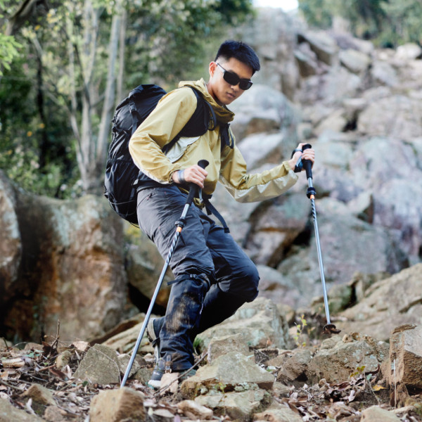Треккинговая палка Naturehike CNK2450DS013 складная карбон алюминий черная