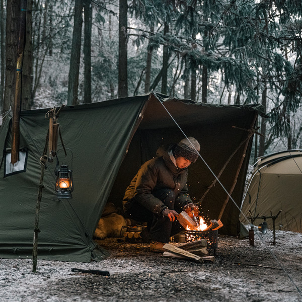 Тент Naturehike NH21YW157 темно-зелений з отвором під піч